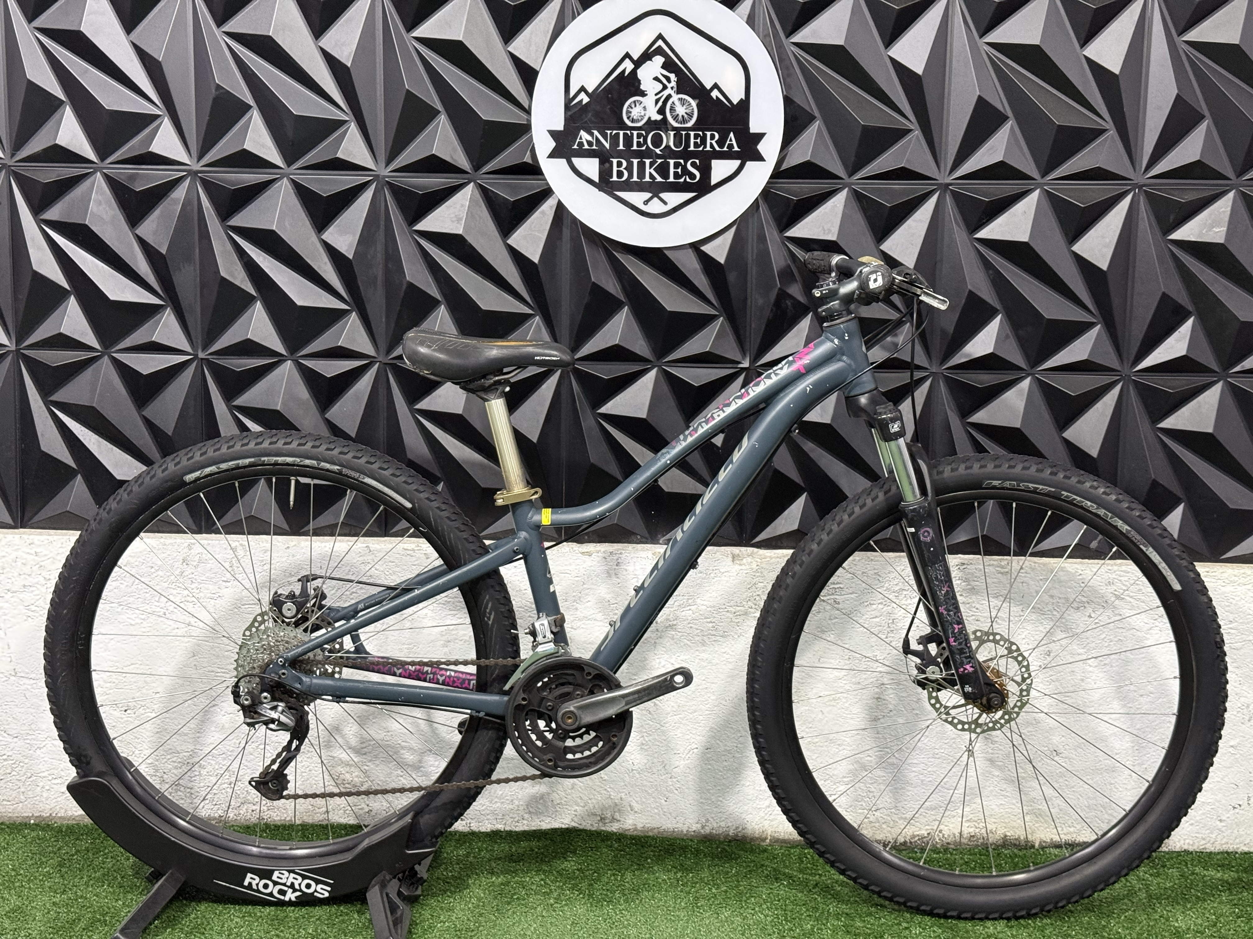 SPECIALIZED JYNX