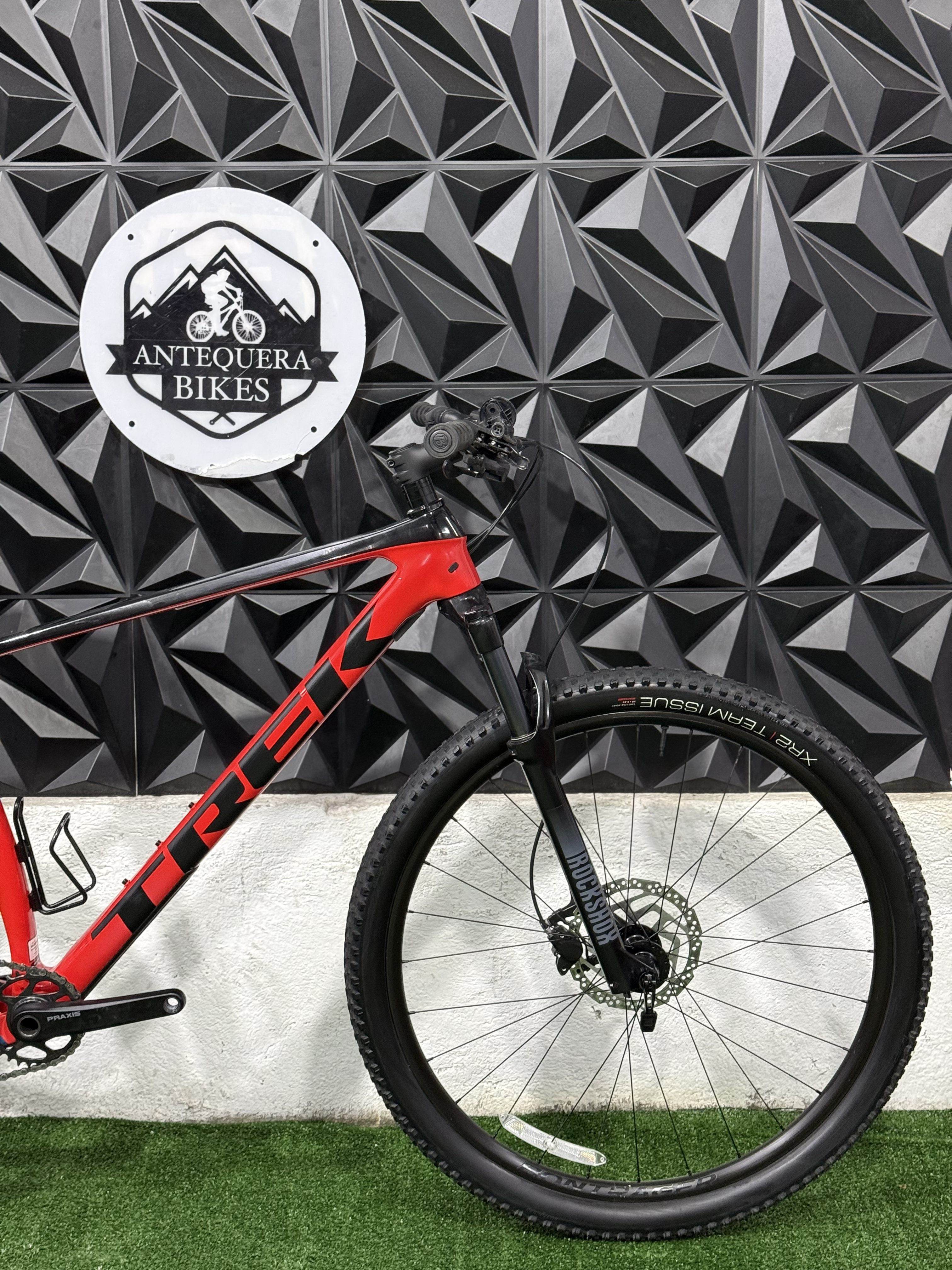 TREK PROCALIBER 9.5 CARBÓN
