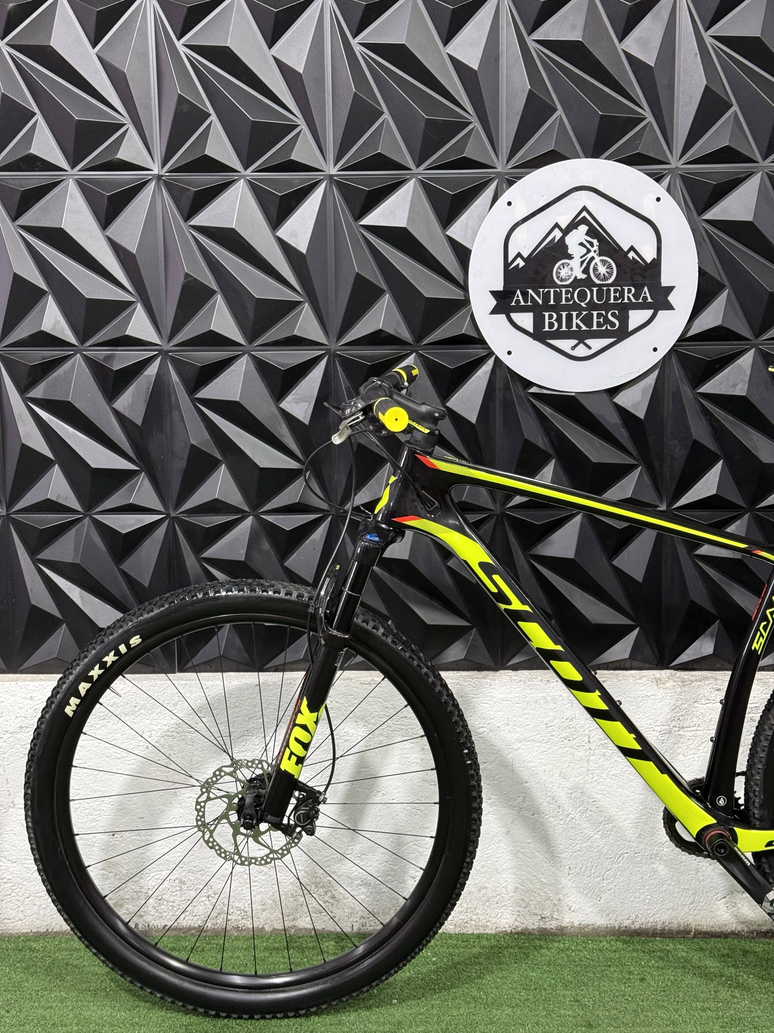 SCOTT SCALE 930 CARBÓN