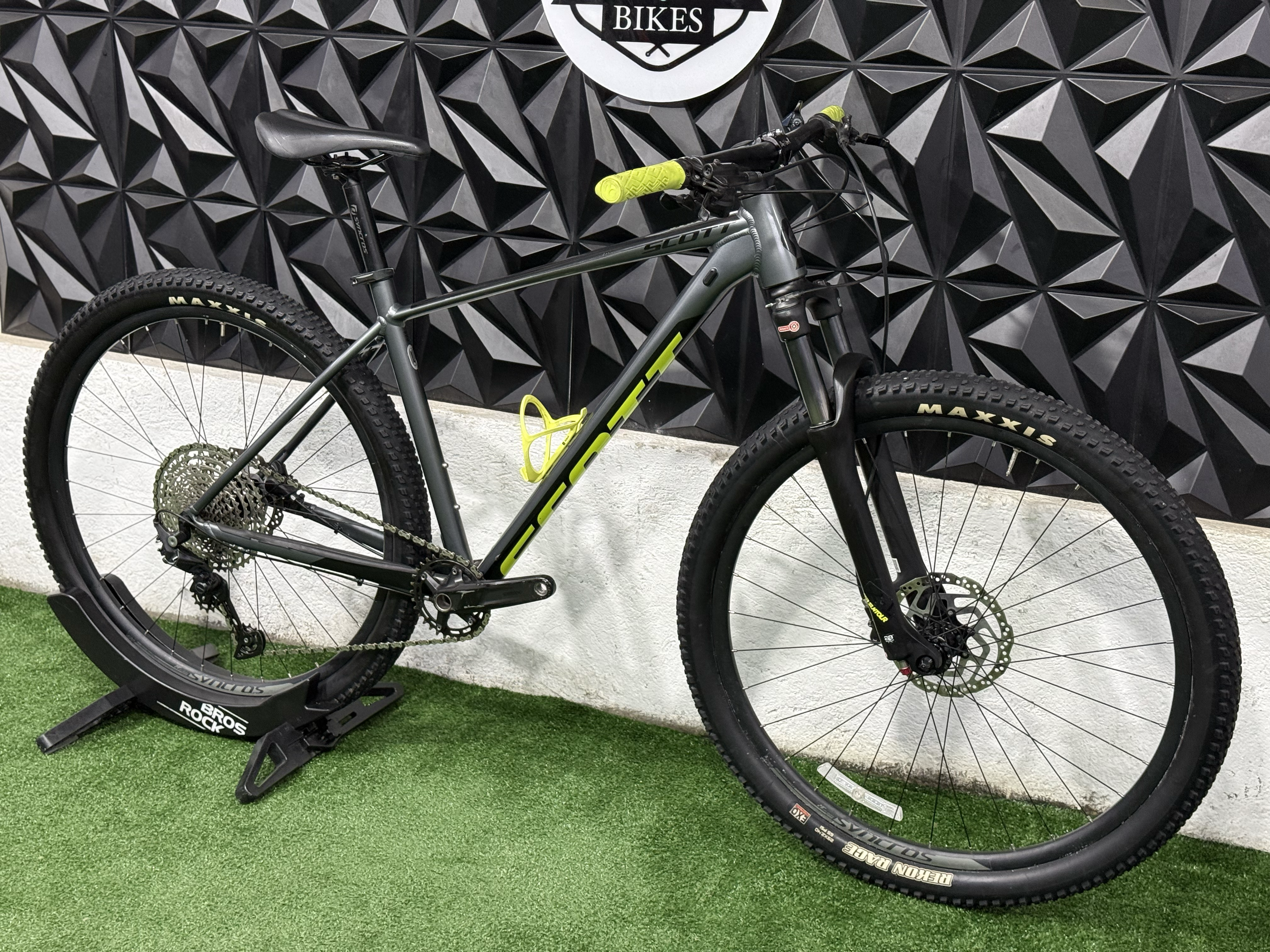 SCOTT SCALE 980