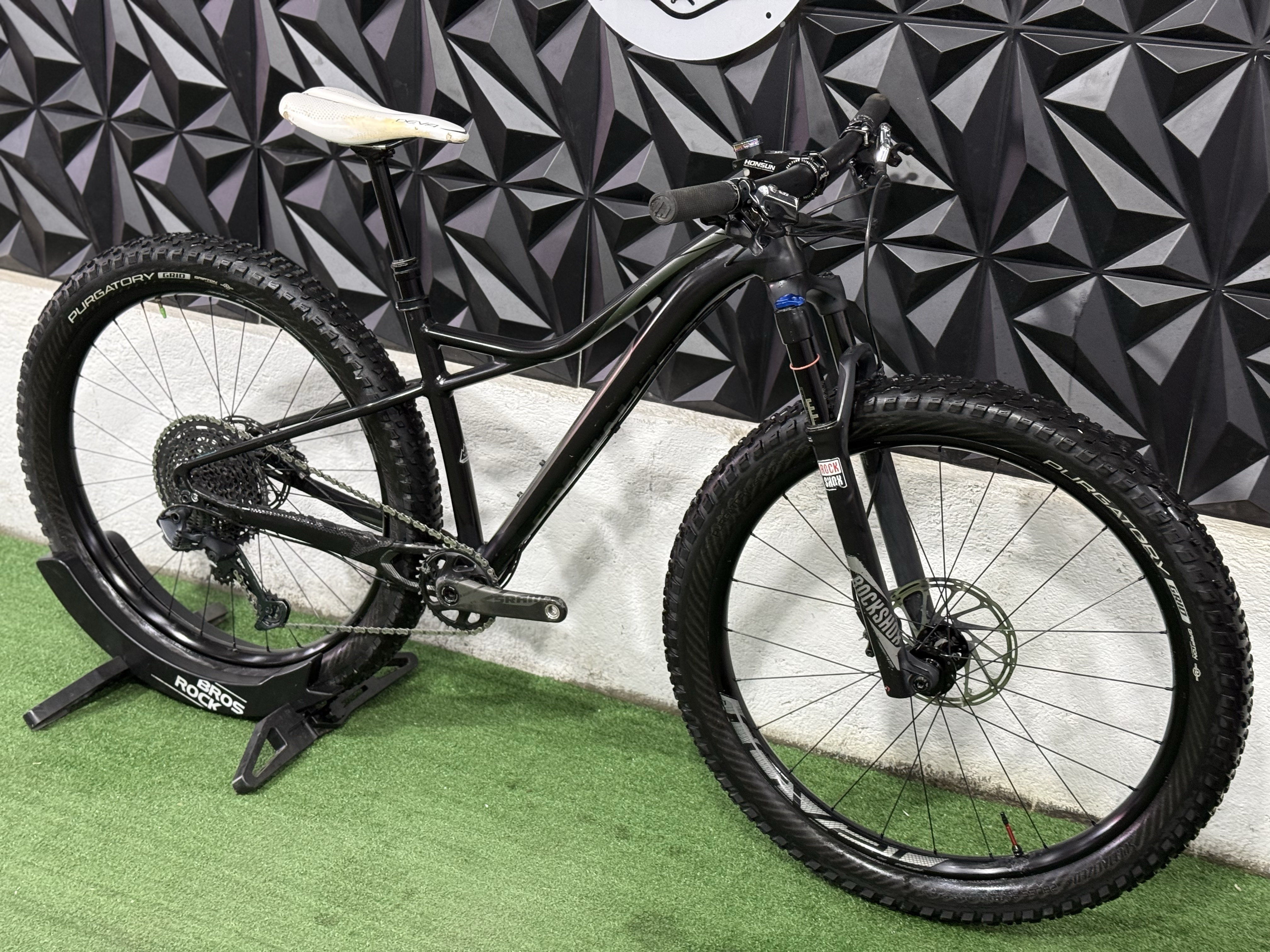 SPECIALIZED RUZE
