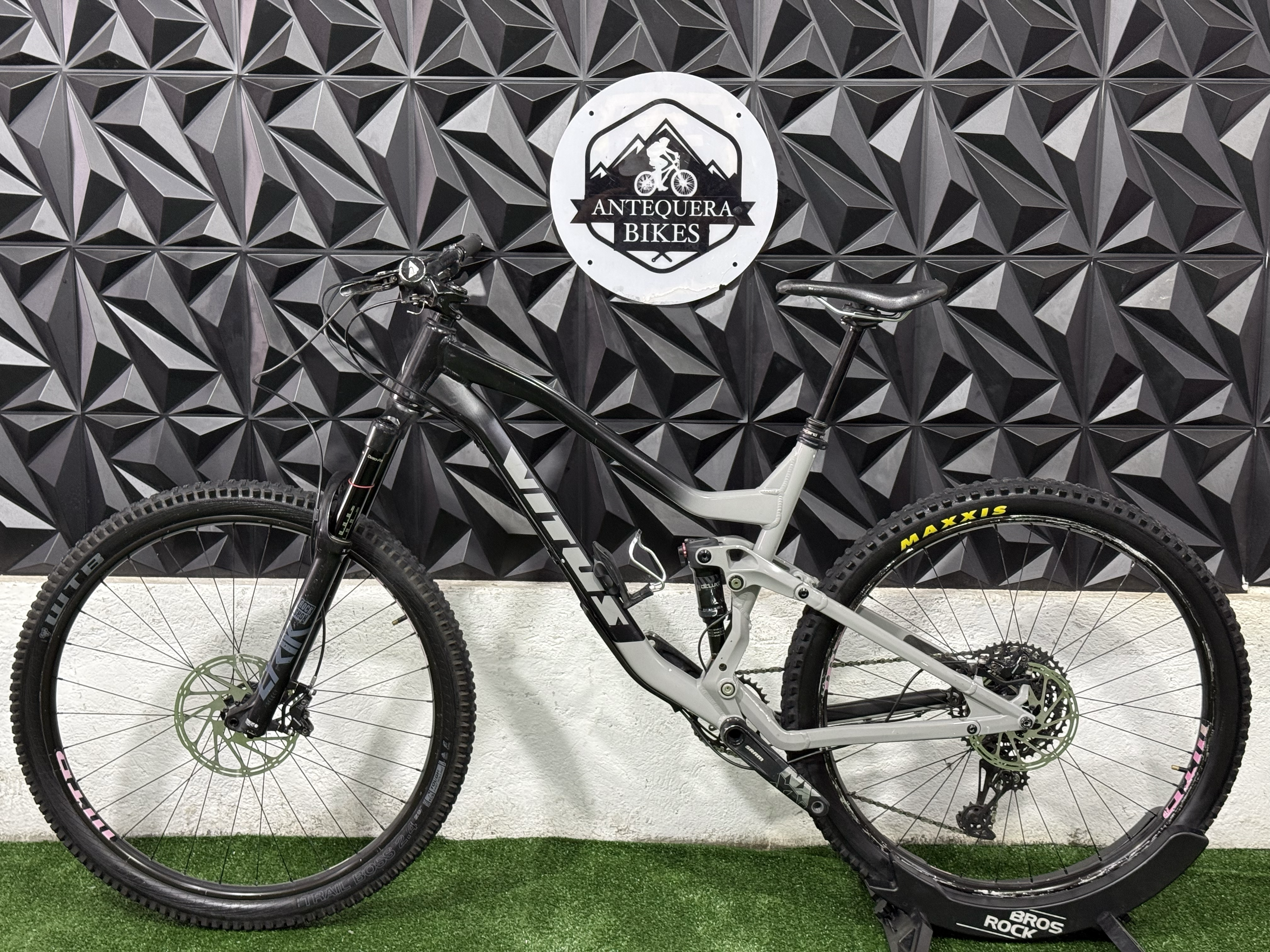 VITUS ESCARPE