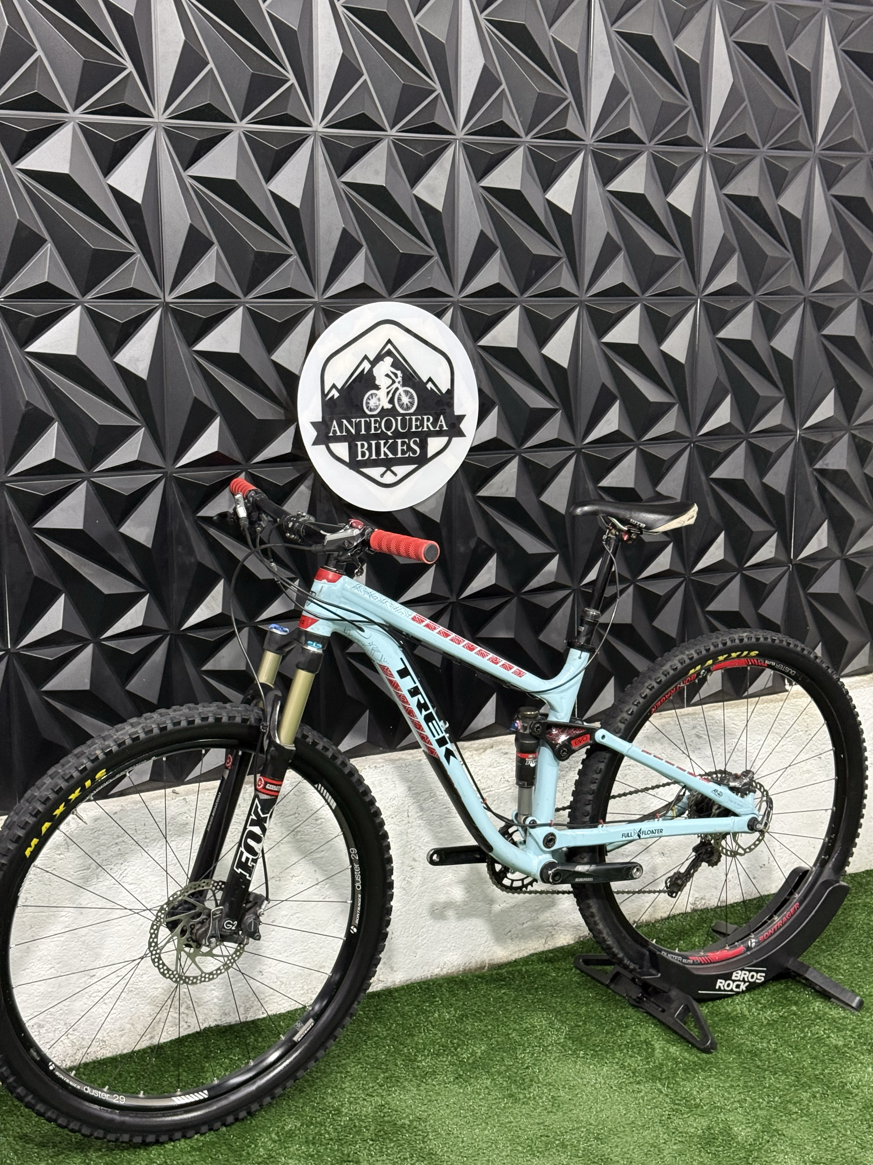 TREK FUEL EX 8