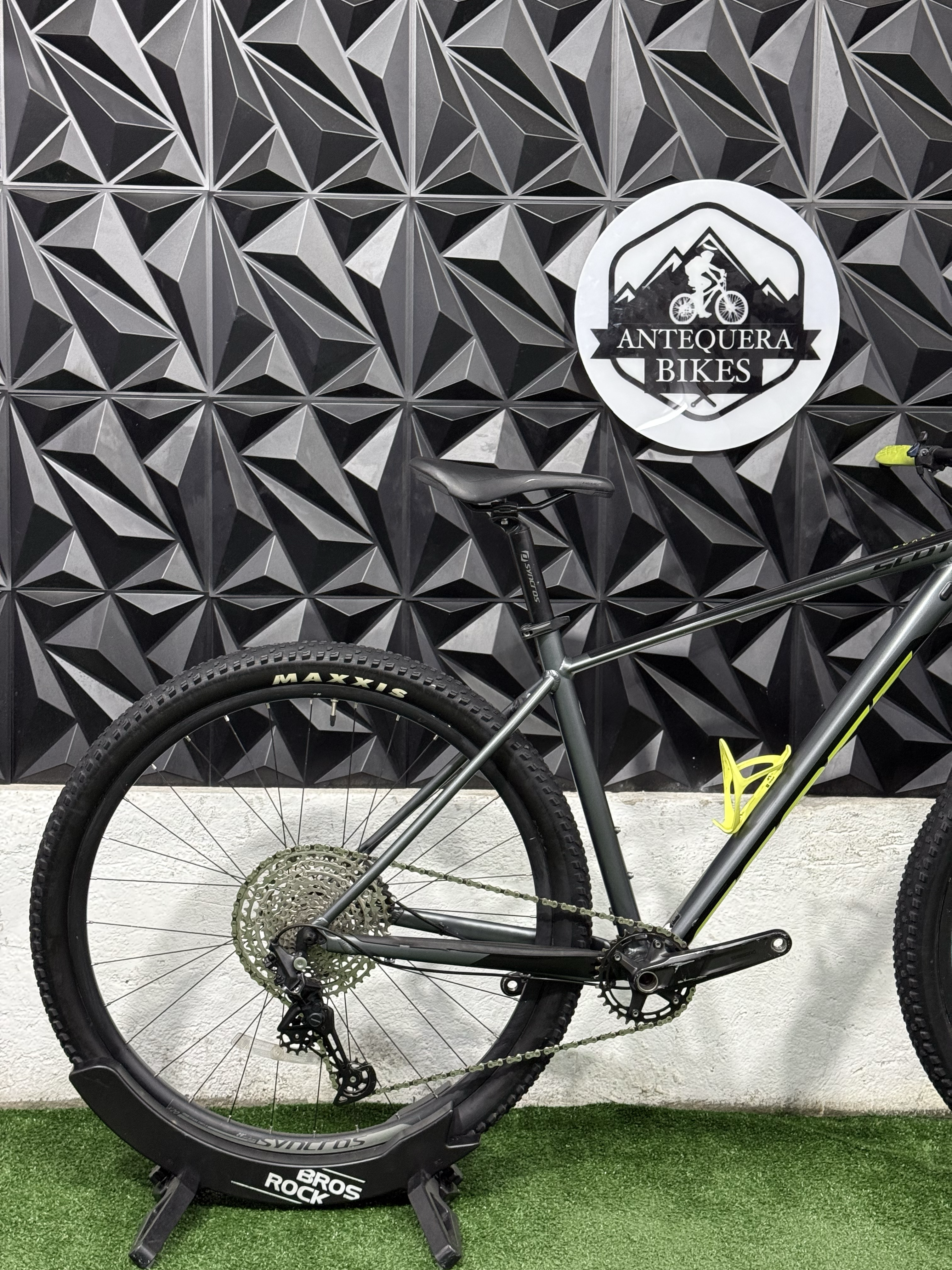 SCOTT SCALE 980
