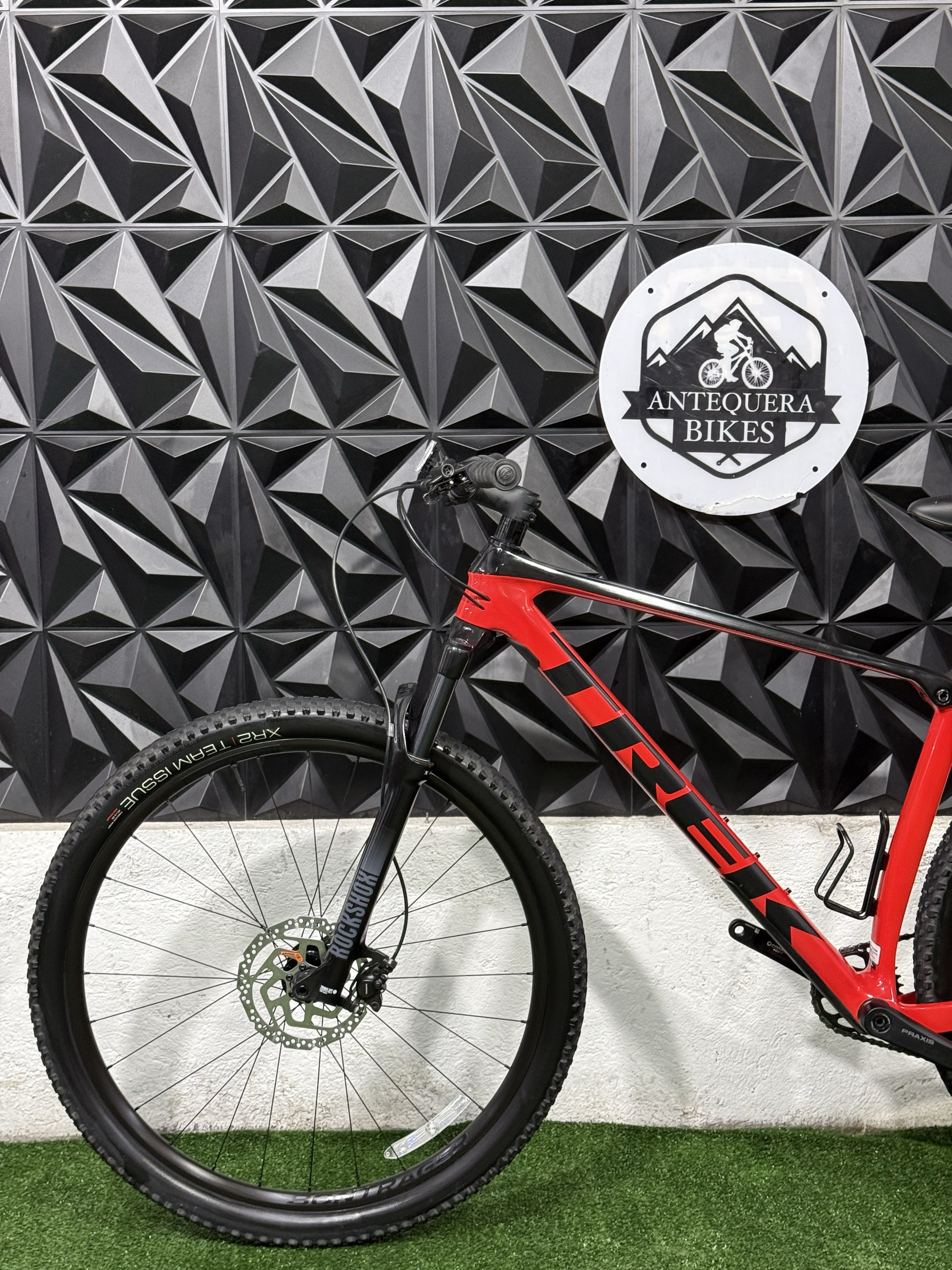TREK PROCALIBER 9.5 CARBÓN