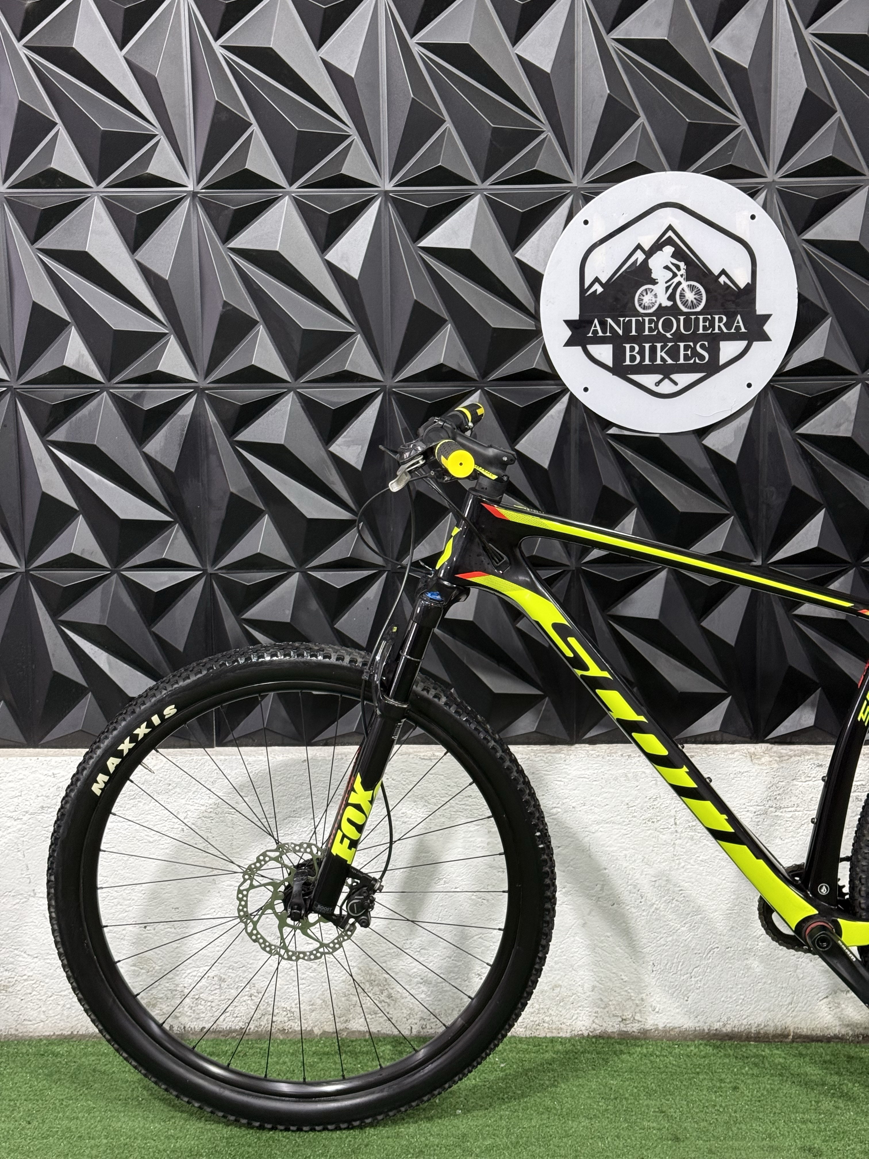 SCOTT SCALE 930 CARBÓN