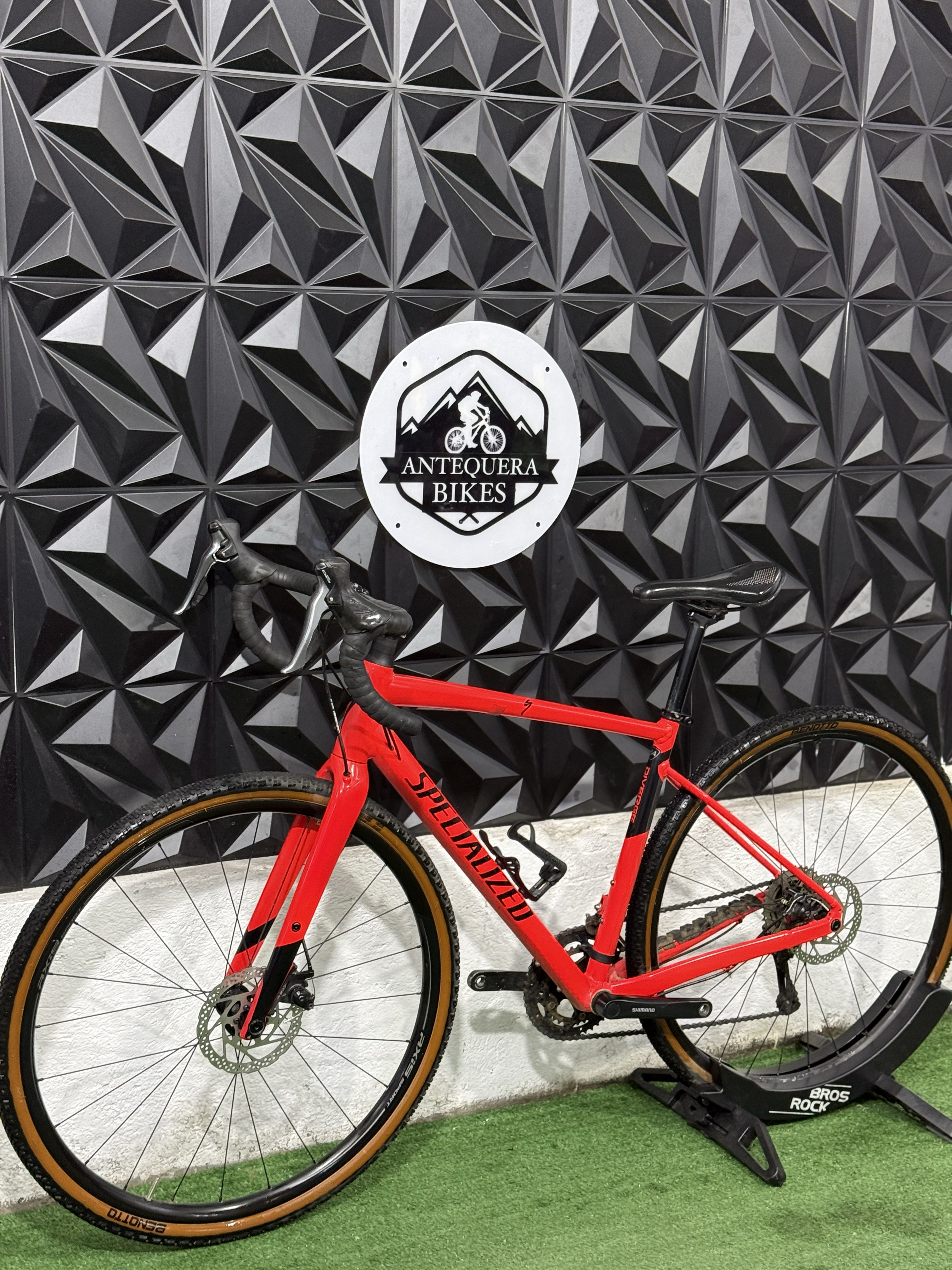 SPECIALIZED DIVERGE