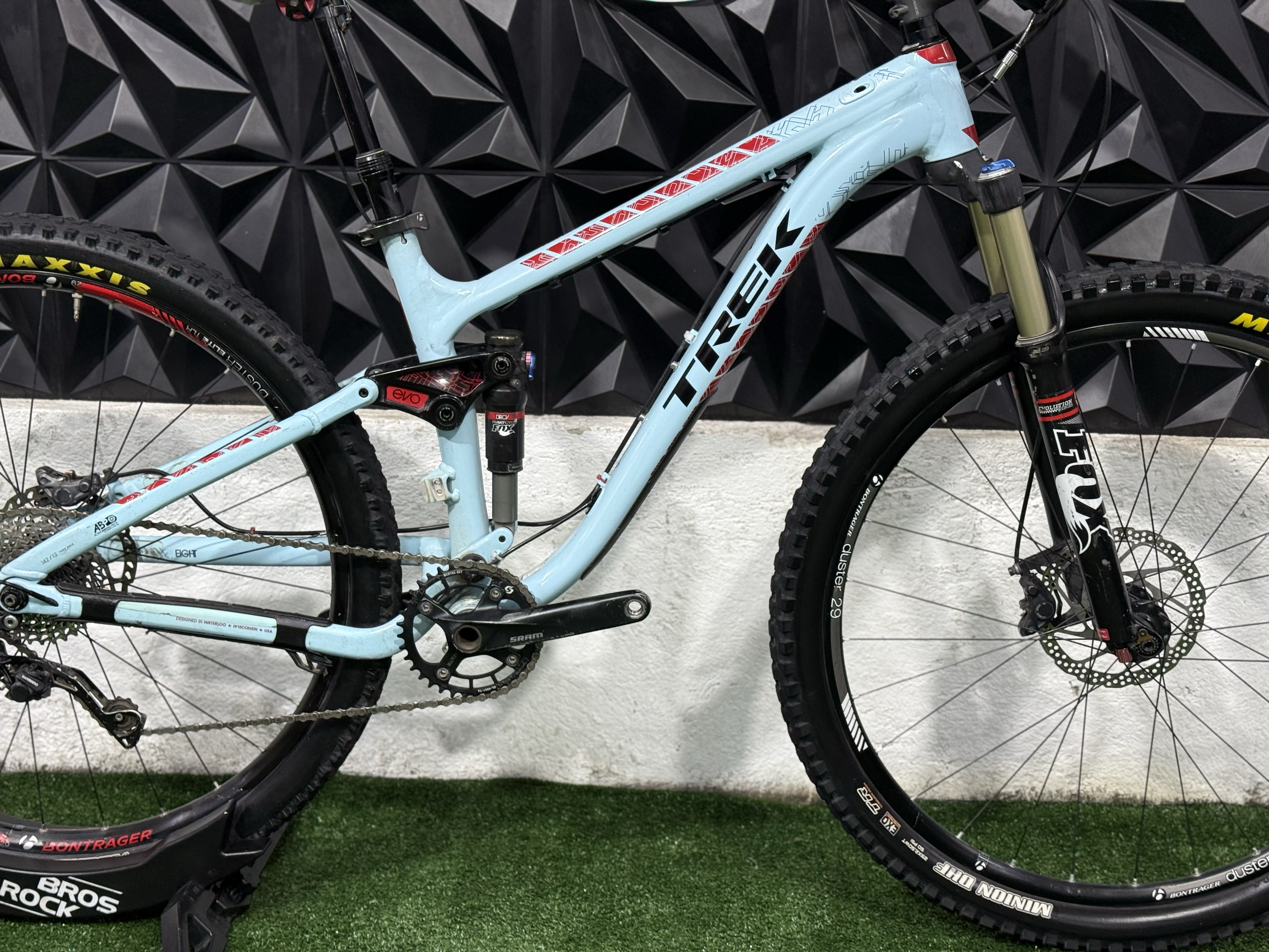 TREK FUEL EX 8