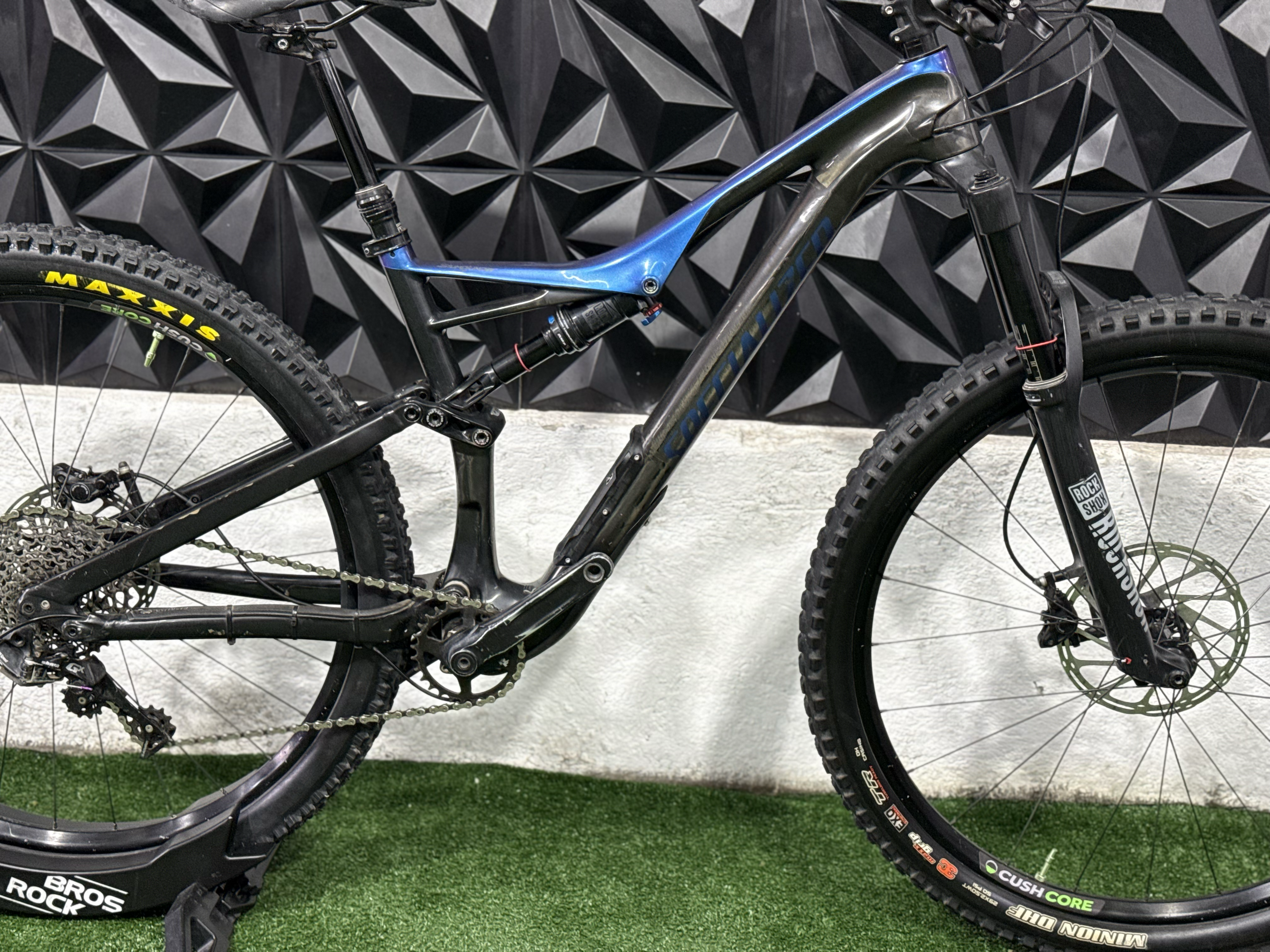 SPECIALIZED STUMPJUMPER CARBÓN