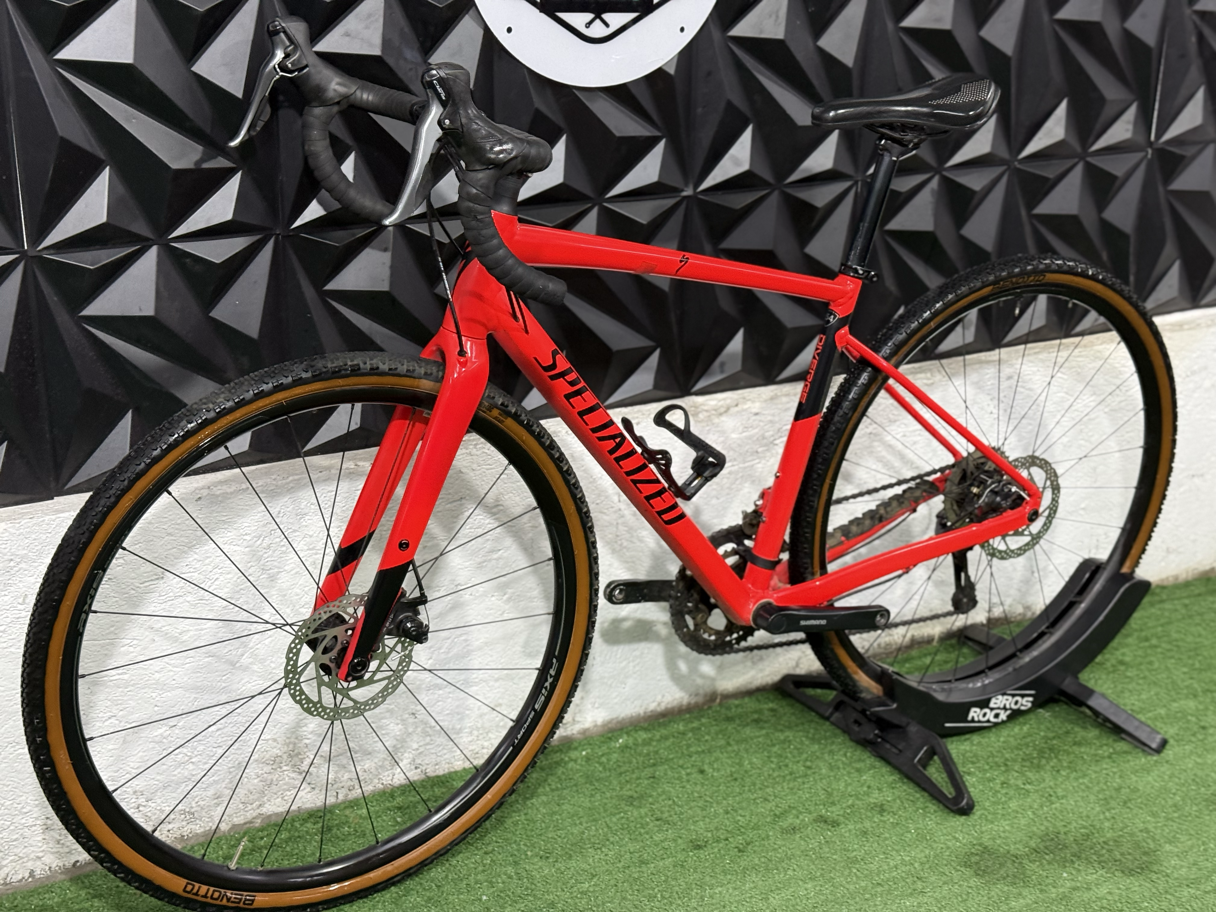 SPECIALIZED DIVERGE