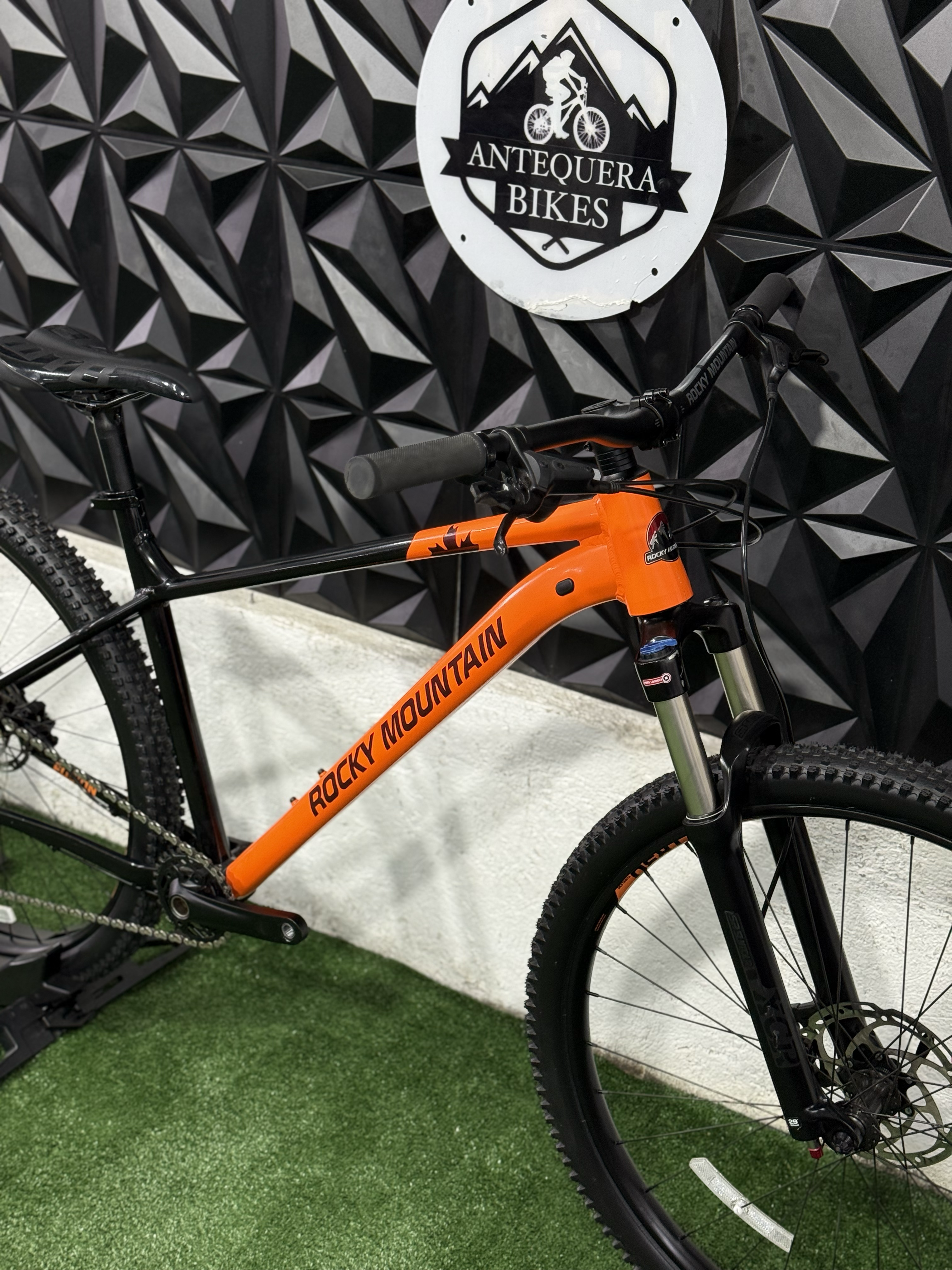 ROCKY MOUNTAIN FUSION 30