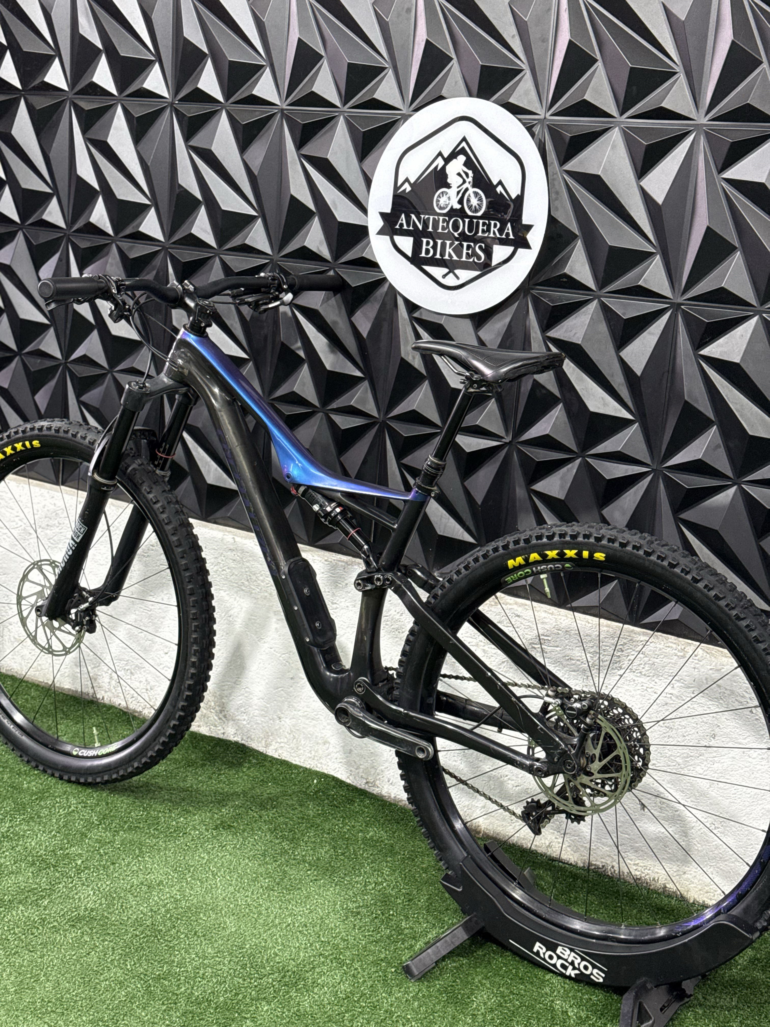 SPECIALIZED STUMPJUMPER CARBÓN