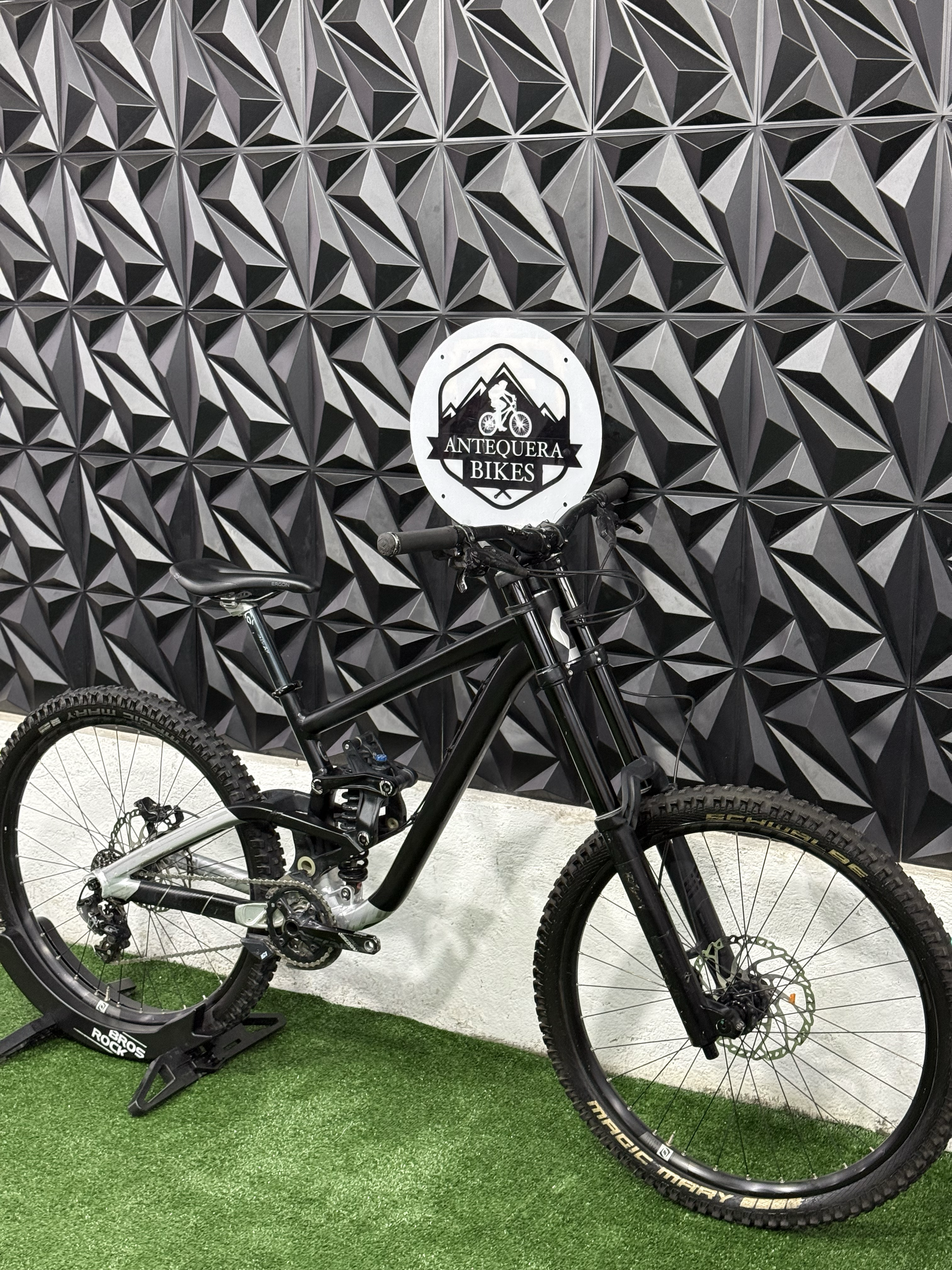 SCOTT GAMBLER 720