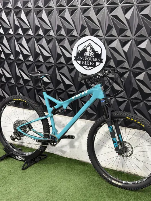 YETI ASR FULL CARBÓN