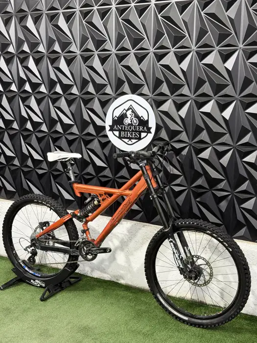 DIAMONDBACK XTS