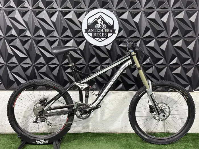 SPECIALIZED PITCH COMP