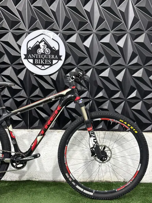 TREK SUPERFLY FULL CARBÓN