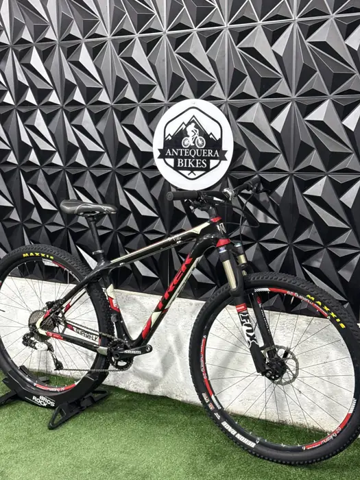TREK SUPERFLY FULL CARBÓN