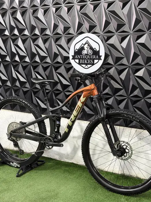 TREK TOP FUEL