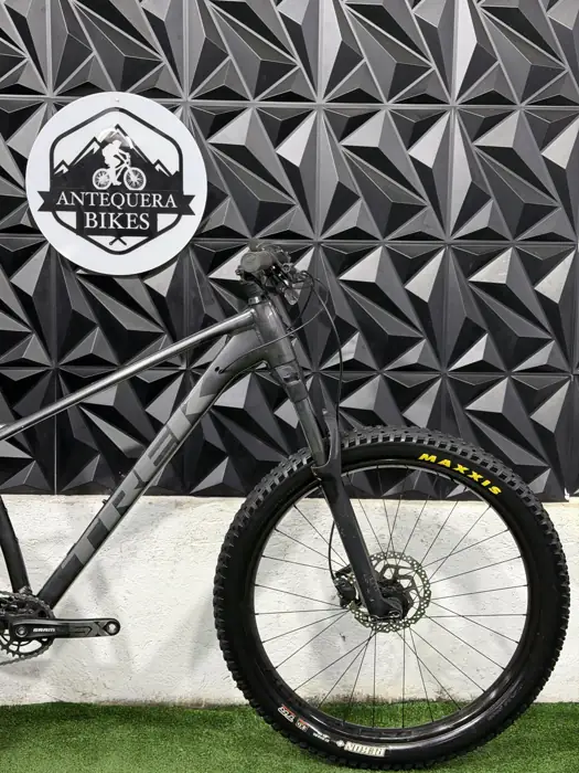 TREK ROSCOE 7