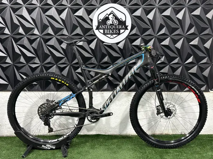 SPECIALIZED EPIC ELITE WC FULL CARBÓN SUPER LIGERA